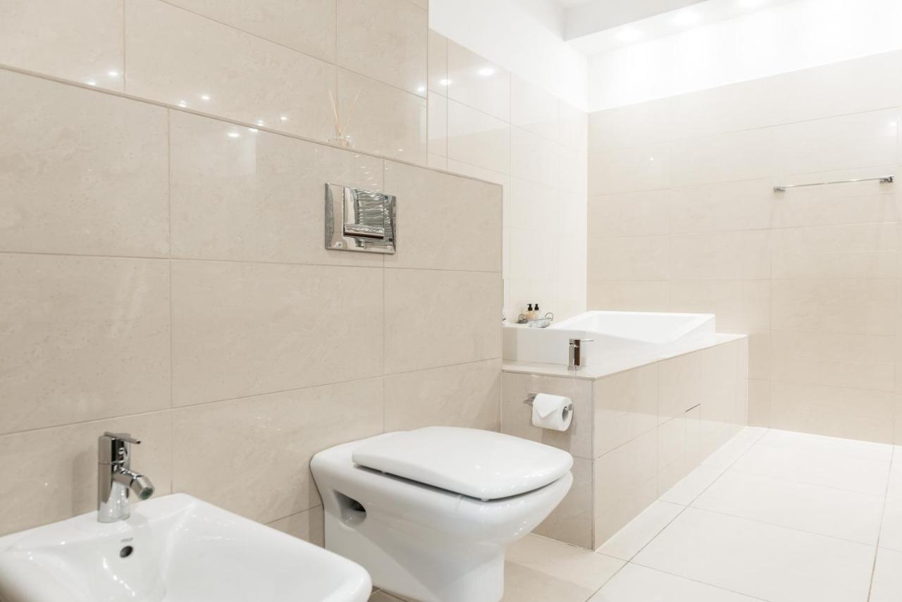 Extravaganza Apartment Красков Екстериор снимка